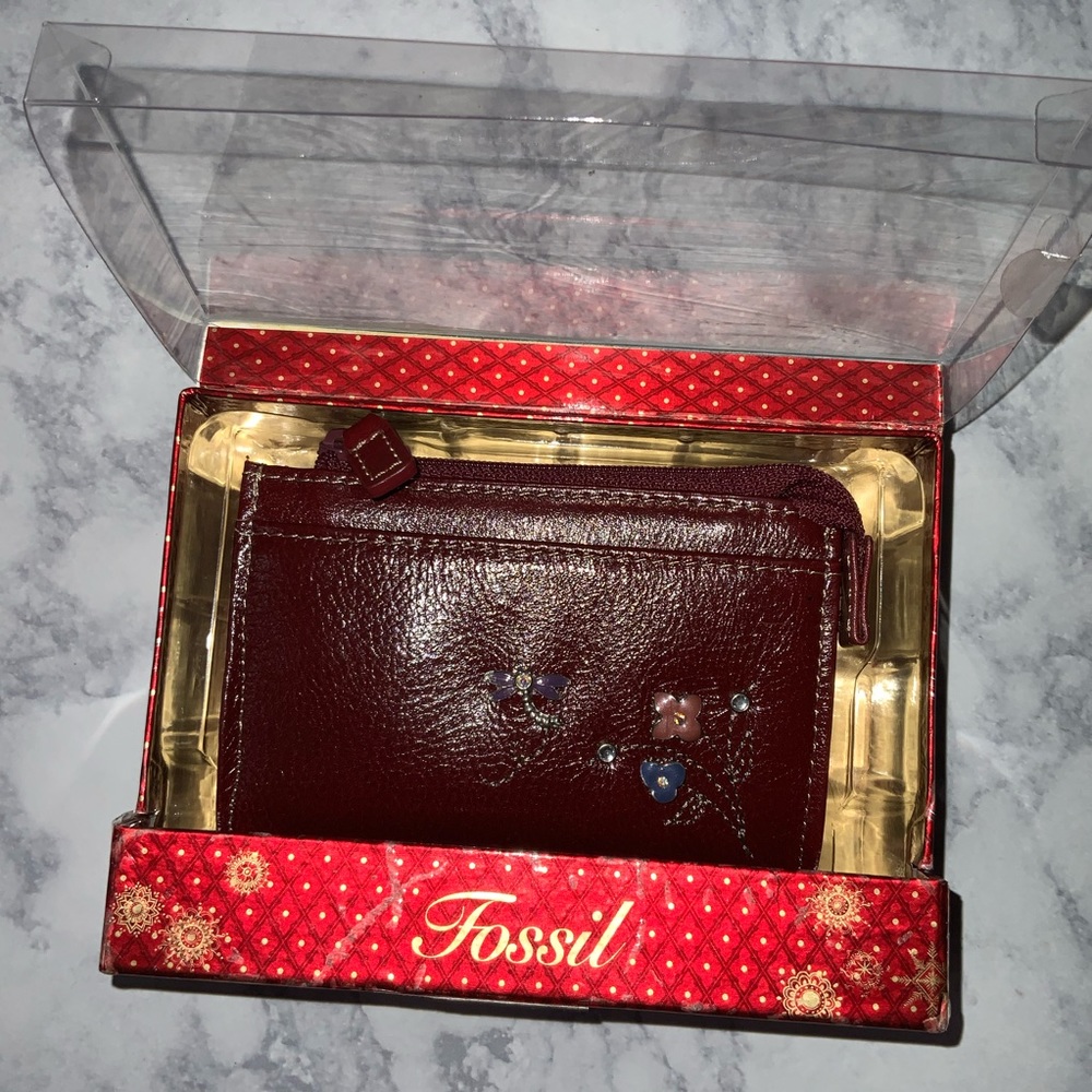 Fossil Antique Wallet Genuine Leather Brand New Red Velvet key chain wallet